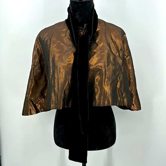 Vintage cape by Sosnik’s Winsont Salem copper with black velvet neck tie capelet - Picture 2 of 12